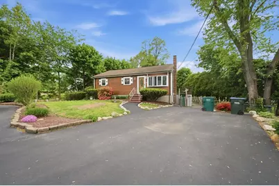 33 Quincy St, Holbrook, MA 02343 - Photo 34