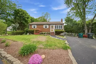 33 Quincy St, Holbrook, MA 02343 - Photo 2