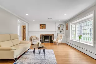 8 Hawthorne Rd, Winchester, MA 01890 - Photo 2