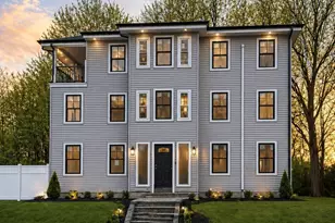33 Milford St, Upton, MA 01568 - Photo 1