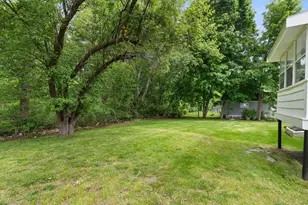 84 Crest Rd, Lynnfield, MA 01940 - Photo 6