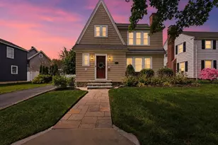 16 Bay State Rd, Worcester, MA 01606 - Photo 2