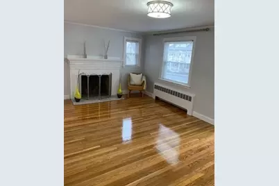 1517 Centre St, Boston, MA 02132 - Photo 18