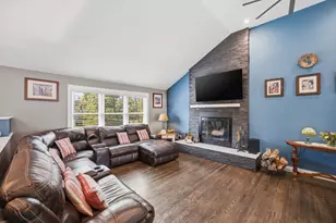 2 Paradise Ln, Haverhill, MA 01830 - Photo 4