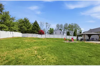2 Paradise Ln, Haverhill, MA 01830 - Photo 32
