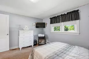 106 Sherry St, Northbridge, MA 01588 - Photo 34