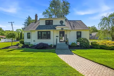 106 Sherry Street, Northbridge, MA 01588 - Photo 2