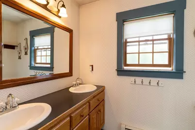 147 Oakham Rd, North Brookfield, MA 01535 - Photo 34