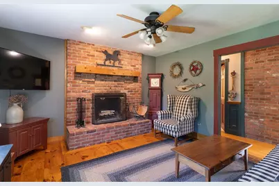 147 Oakham Rd, North Brookfield, MA 01535 - Photo 20
