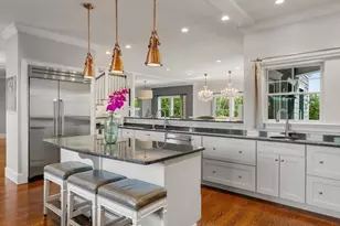 22 Crooked Ln, Manchester by the Sea, MA 01944 - Photo 4