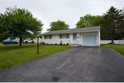 390 Upland Street, New Bedford, MA 02745 - Photo 2