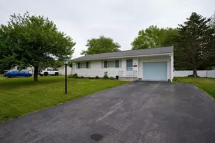390 Upland St, New Bedford, MA 02745 - Photo 2