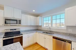 44 Dean St, Taunton, MA 02780 - Photo 10