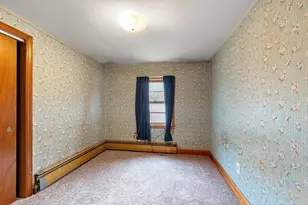 1064 Lakeview Ave, Dracut, MA 01826 - Photo 12