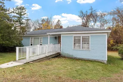 1064 Lakeview Ave, Dracut, MA 01826 - Photo 1