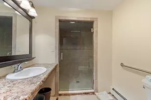 1064 Lakeview Ave, Dracut, MA 01826 - Photo 14