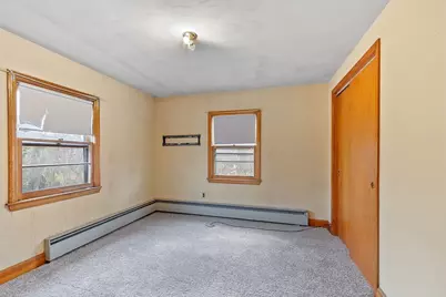 1064 Lakeview Ave, Dracut, MA 01826 - Photo 10