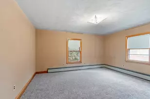 1064 Lakeview Ave, Dracut, MA 01826 - Photo 8