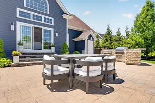 70 Sycamore Ln, Westport, MA 02790 - Photo 6