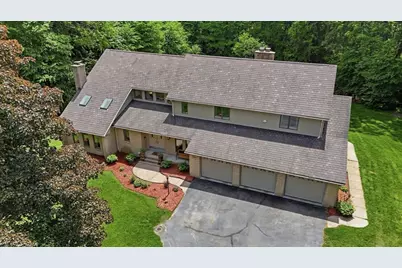 27 Lady Slipper Cir, Westfield, MA 01085 - Photo 4