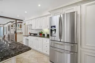 27 Lady Slipper Cir, Westfield, MA 01085 - Photo 14