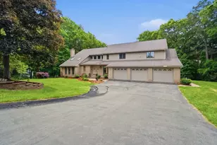 27 Lady Slipper Cir, Westfield, MA 01085 - Photo 6