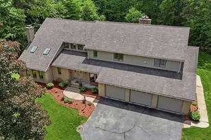 27 Lady Slipper Cir, Westfield, MA 01085 - Photo 6