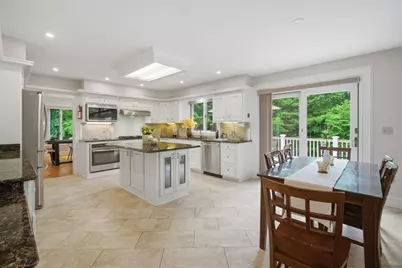 27 Lady Slipper Cir, Westfield, MA 01085 - Photo 8