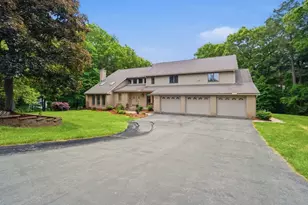 27 Lady Slipper Cir, Westfield, MA 01085 - Photo 8