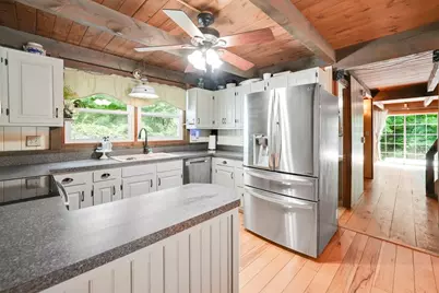 567 Loomis St, Westfield, MA 01085 - Photo 16