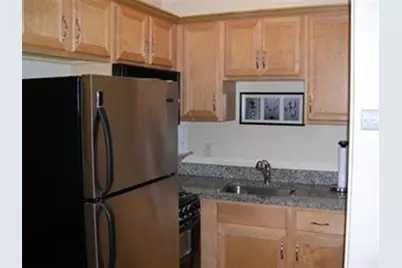 8 Concord Square #3, Boston, MA 02118 - Photo 4