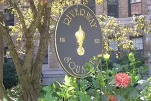 118 Riverway, Boston, MA 02215 - Photo 2