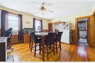 131 Whitman St, New Bedford, MA 02745 - Photo 8