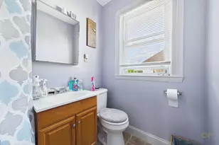 131 Whitman St, New Bedford, MA 02745 - Photo 20