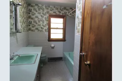 55 Hillside Ave, East Bridgewater, MA 02333 - Photo 4