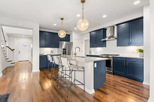 68 E Pt Dr, East Providence, RI 02916 - Photo 4