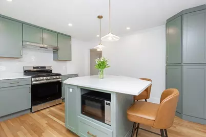 247 Hale St #2, Beverly, MA 01915 - Photo 10