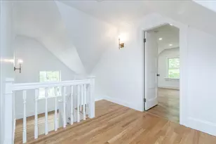 247 Hale St, Beverly, MA 01915 - Photo 16