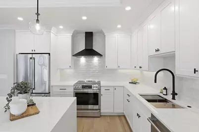 36 Loomis #104, Bedford, MA 01730 - Photo 4