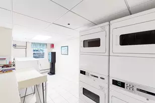 137 Peterborough, Boston, MA 02215 - Photo 18