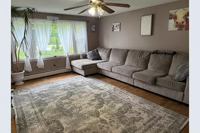 185 Chudy St, Palmer, MA 01080 - Photo 10