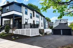 35 Hall Ave, Watertown, MA 02472 - Photo 14
