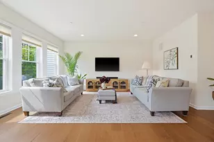 11 Winslow Ln, Grafton, MA 01536 - Photo 6
