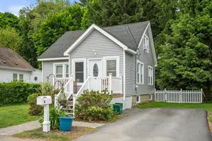 6 Pineland Ave, Shrewsbury, MA 01545 - Photo 2
