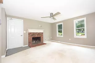 130 Pleasant St, Northborough, MA 01532 - Photo 4