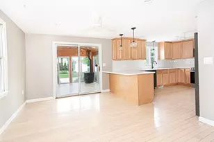 130 Pleasant St, Northborough, MA 01532 - Photo 10