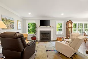 27 Samoset Rd, Woburn, MA 01801 - Photo 12