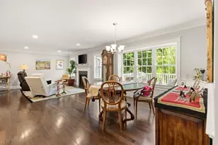 27 Samoset Rd, Woburn, MA 01801 - Photo 14