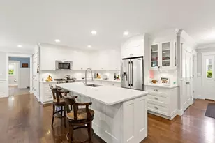 27 Samoset Rd, Woburn, MA 01801 - Photo 8