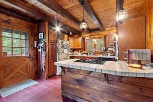 90 Appleton Cir, Fitchburg, MA 01420 - Photo 2